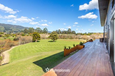 Photo of property in 49 Mount Marua Drive, Maymorn, Upper Hutt, 5018