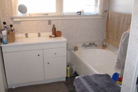 Photo of property in 1/114 Roberta Drive, Somerfield, Christchurch, 8024