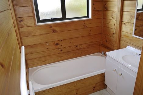 Photo of property in 36a Grassways Avenue, Pakuranga, Auckland, 2010