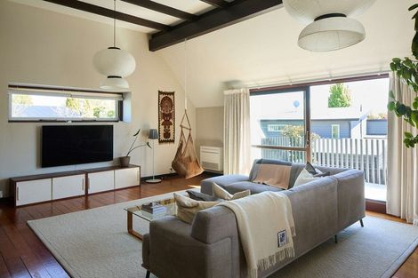 Photo of property in 5a Saint Winifreds Place, Bryndwr, Christchurch, 8052