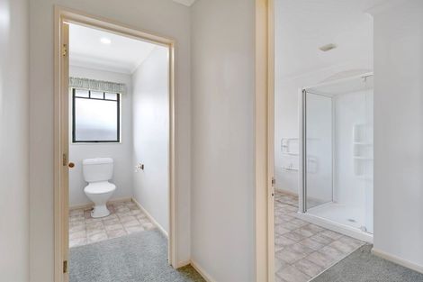 Photo of property in 30 Strachan Way, Highbury, Palmerston North, 4412