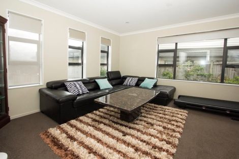 Photo of property in 43b Redoubt Road, Goodwood Heights, Auckland, 2105