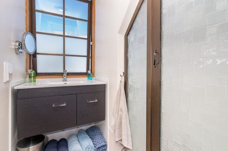 Photo of property in 1 Duthie Street, Milton, 9220