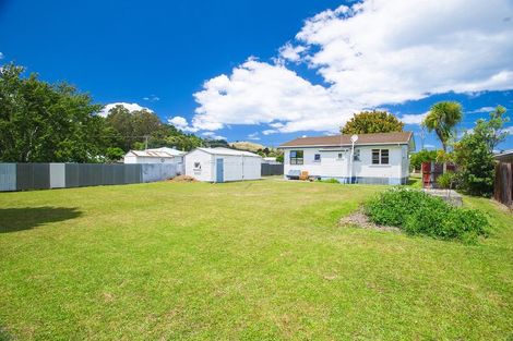 Photo of property in 122 De Lautour Road, Inner Kaiti, Gisborne, 4010