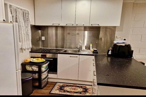 Photo of property in 2/27 St Georges Road, Avondale, Auckland, 0600