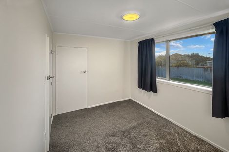 Photo of property in 12 Argyle Street, Kew, Invercargill, 9812
