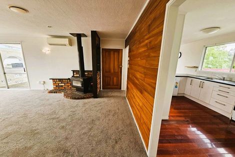 Photo of property in 15 Pixie Place, Pakuranga Heights, Auckland, 2010