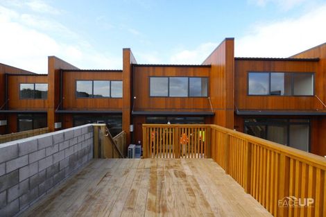 Photo of property in 5 Hudson Bay Road, Hobsonville, Auckland, 0616