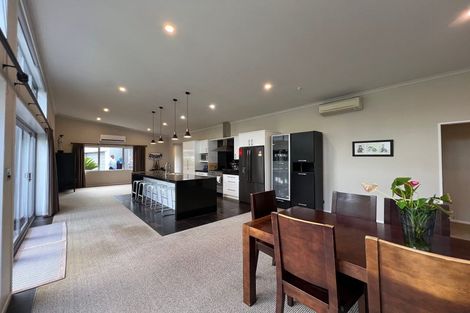 Photo of property in 20 Azure Place, Huntington, Hamilton, 3210