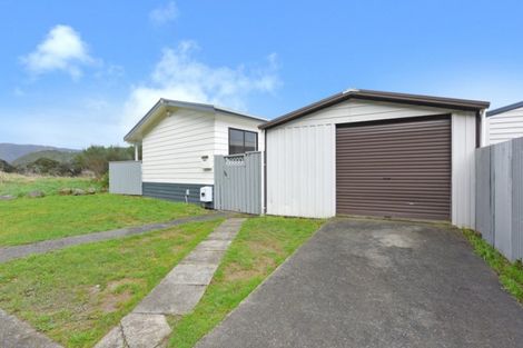 Photo of property in 100 Gillespies Road, Birchville, Upper Hutt, 5018