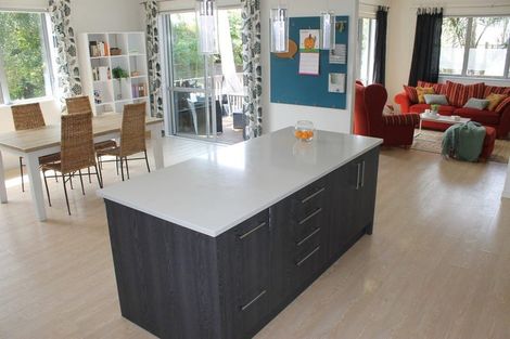 Photo of property in 25a Alexander Avenue, Torbay, Auckland, 0630