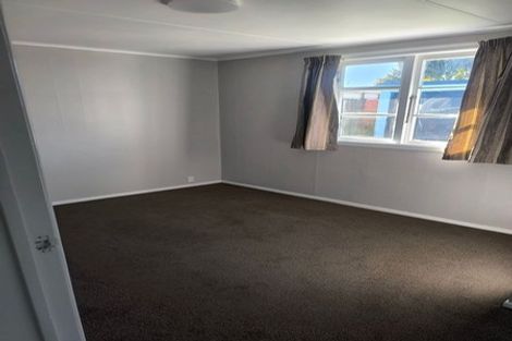Photo of property in 220 Balmoral Drive, Tokoroa, 3420
