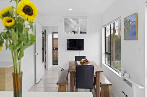 Photo of property in 42a Matakatia Parade, Matakatia, Whangaparaoa, 0930