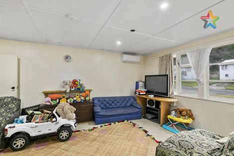 Photo of property in 133 George Street, Stokes Valley, Lower Hutt, 5019