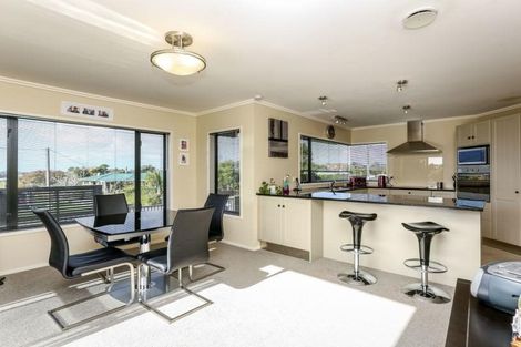 Photo of property in 20 Barrett Road, Whalers Gate, New Plymouth, 4310