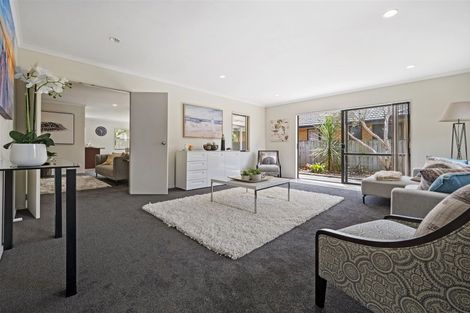 Photo of property in 26 Mandalay Place, Waiuku, 2123