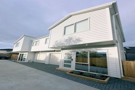 Photo of property in 6b Law Street, Torbay, Auckland, 0630