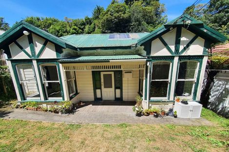 Photo of property in 36 Devon Street, Aro Valley, Wellington, 6021