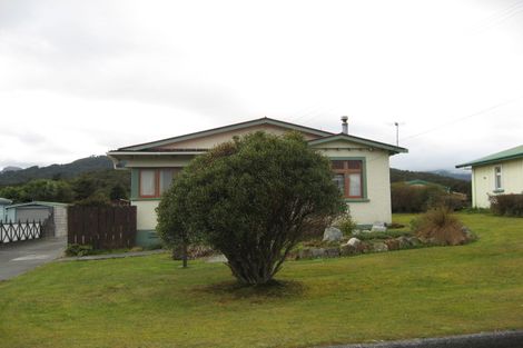 Photo of property in 20 Ballance Street, Runanga, 7803