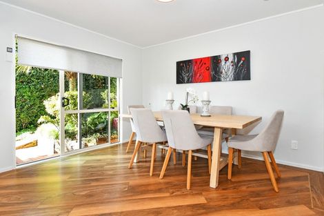 Photo of property in 12 Ilex Place, Totara Heights, Auckland, 2105