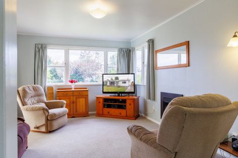 Photo of property in 27 Mangahao Road, Pahiatua, 4910