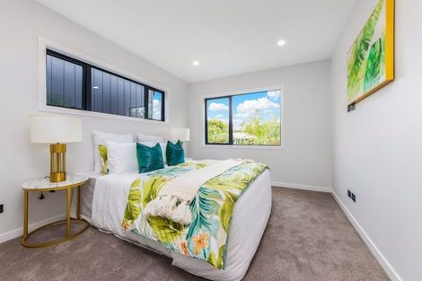 Photo of property in 25 Taipahitini Road, Rosehill, 2113