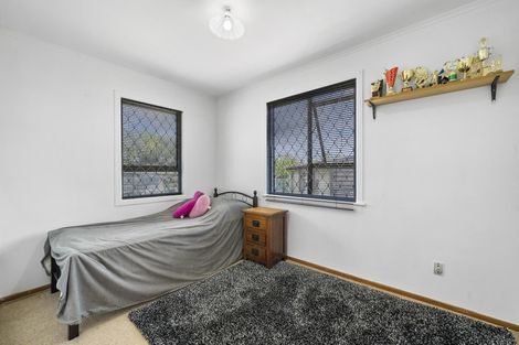 Photo of property in 63 Myers Road, Manurewa East, Auckland, 2102