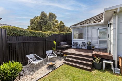 Photo of property in 9 Hammond Road, Taradale, Napier, 4112