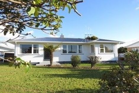 Photo of property in 16 Cornwall Street, Levin, 5510