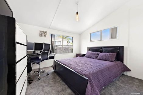 Photo of property in 22 Clover Drive, Henderson, Auckland, 0610