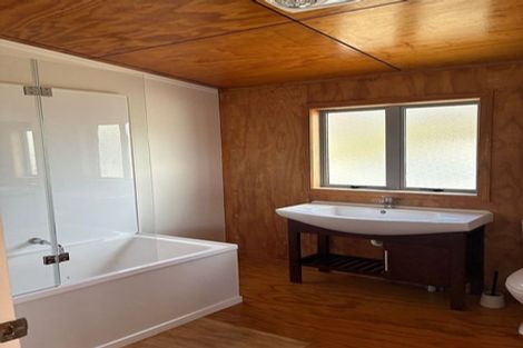 Photo of property in 1 Henderson Street, Otane, 4202