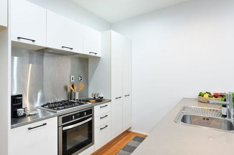 Photo of property in 76g Edmonton Road, Henderson, Auckland, 0612