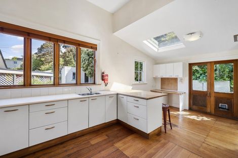 Photo of property in 176 Derwent Street, Island Bay, Wellington, 6023