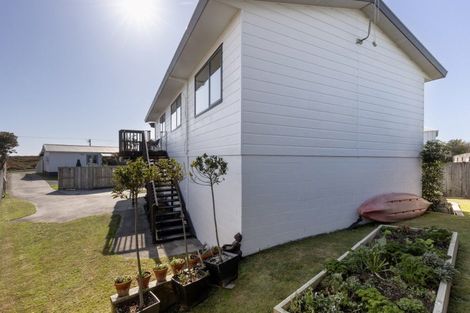 Photo of property in 768b Papamoa Beach Road, Papamoa Beach, Papamoa, 3118
