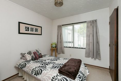 Photo of property in 16 Cardiff Place, Tamatea, Napier, 4112