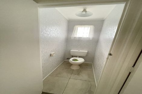 Photo of property in 11 Chequers Avenue, Glenfield, Auckland, 0629