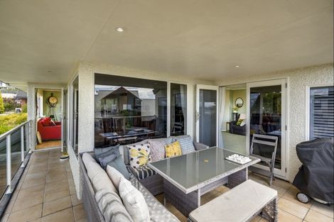 Photo of property in 76a Churchill Drive, Taradale, Napier, 4112