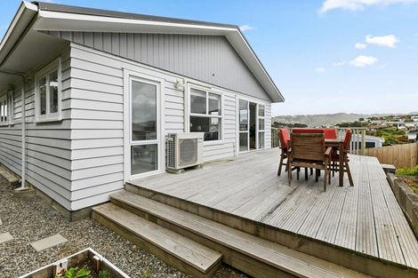 Photo of property in 27b Cypress Drive, Maungaraki, Lower Hutt, 5010