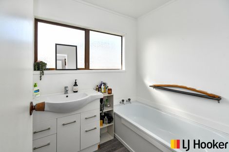 Photo of property in 2/2 Short Street, Papakura, 2110