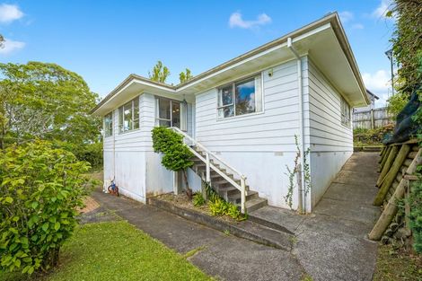 Photo of property in 1 Cedar Heights Avenue, Massey, Auckland, 0614