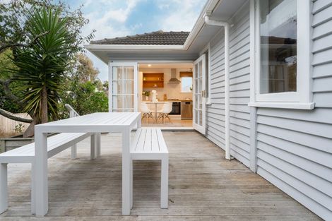 Photo of property in 28 Dimock Street, Titahi Bay, Porirua, 5022