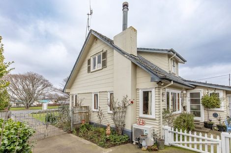 Photo of property in 34 Queen Street, Dannevirke, 4930