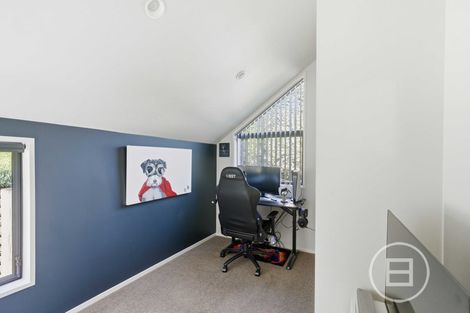 Photo of property in 15 Lookaway Place, Huntsbury, Christchurch, 8022