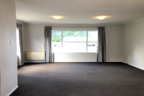 Photo of property in 30b William Bond Street, Stanley Point, Auckland, 0624