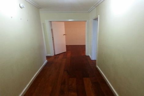 Photo of property in 84 Ocean View Road, Northcote, Auckland, 0627