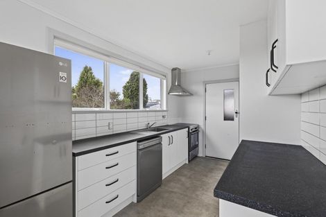 Photo of property in 56 Cook Street, Marfell, New Plymouth, 4310