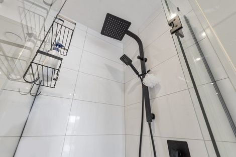 Photo of property in 307/252 Centreway Road, Orewa, 0931