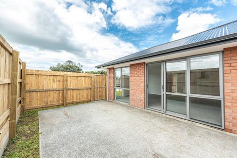 Photo of property in 23 Egmont Street, Castlecliff, Whanganui, 4501