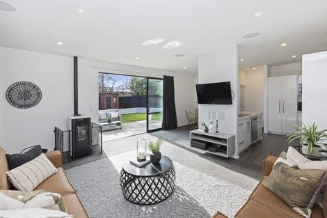 Photo of property in 2/32 Burwood Road, Burwood, Christchurch, 8083