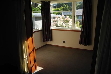 Photo of property in 17 Bowenvale Avenue, Cashmere, Christchurch, 8022